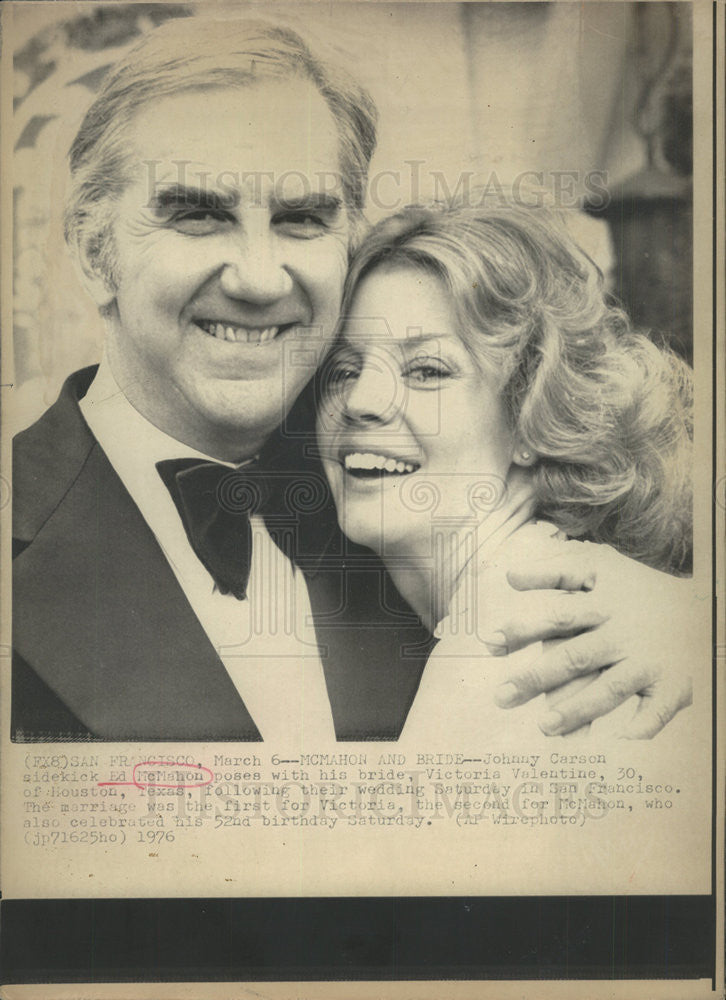 1976 Press Photo Ed McMahon with wife Victoria Valentine at their wedding - Historic Images