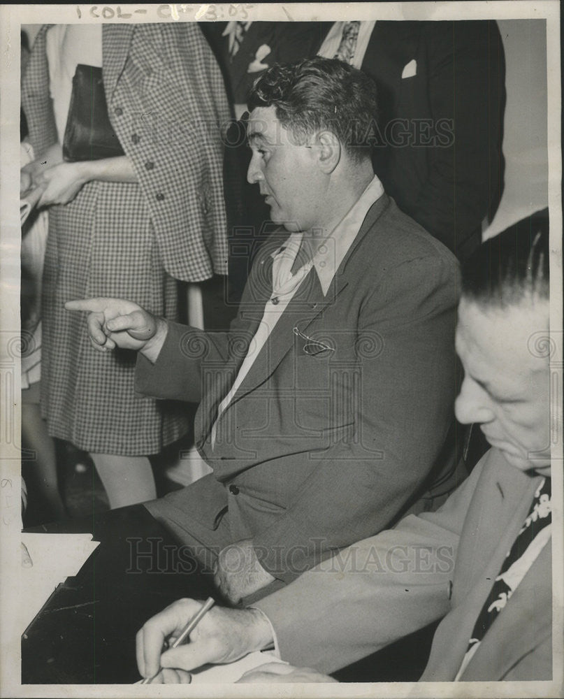 1945 Press Photo Paul J McMahon Police Inquest - Historic Images