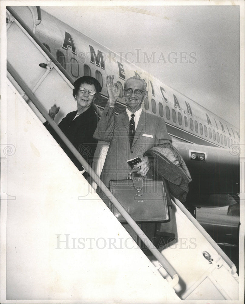 1961 Press Photo J Ed McLaughlin Rotary International  President - Historic Images