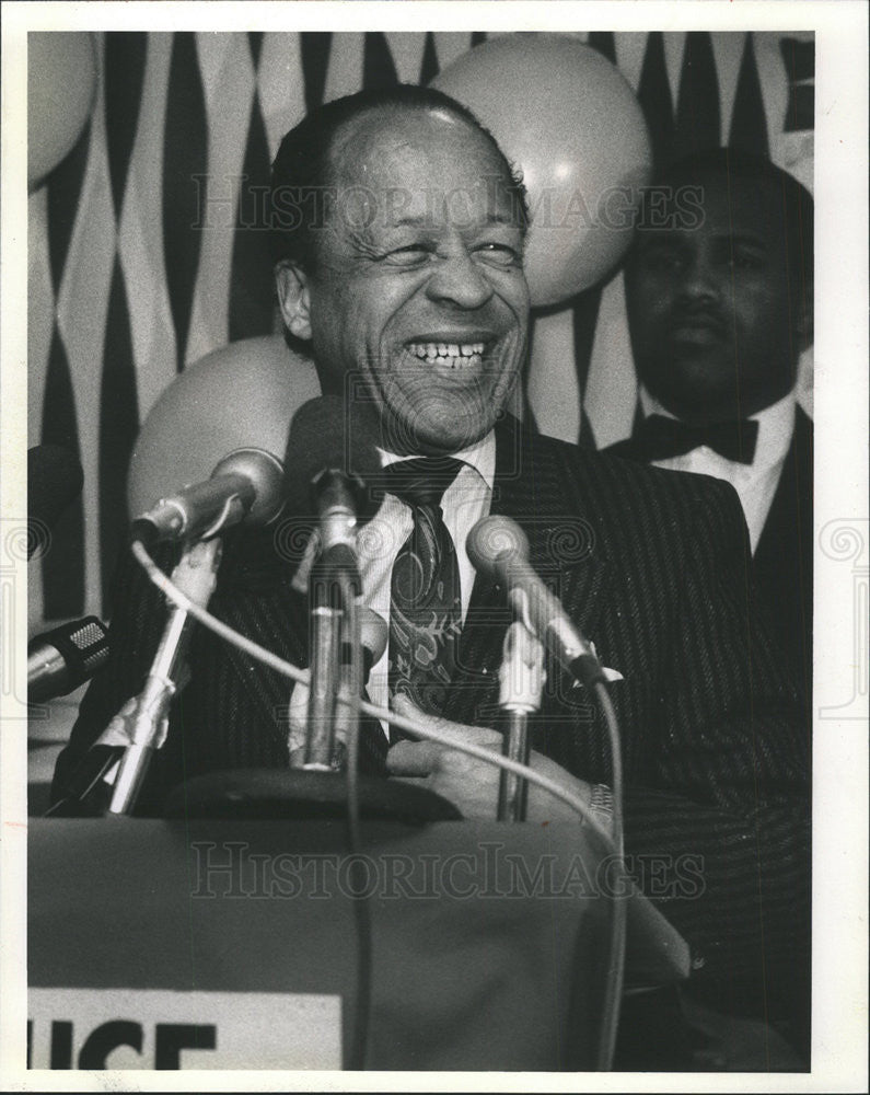 1990 Press Photo Gus Savage American Congressional Party Politician - Historic Images