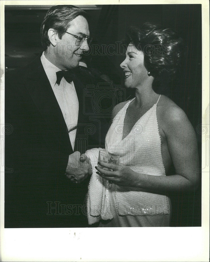 1983 Press Photo Terry Savage Celebrity Ball Hyatt Regency Chicago - Historic Images