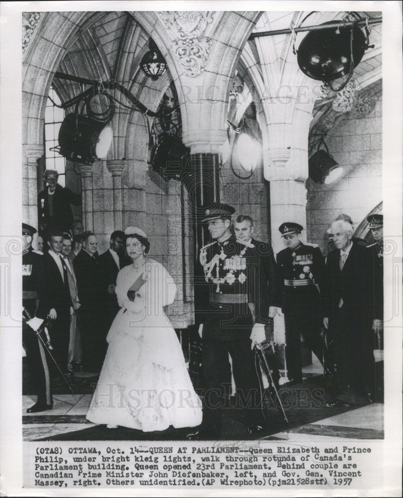 1957 Press Photo Queen Elizabeth Prince Philip - Historic Images