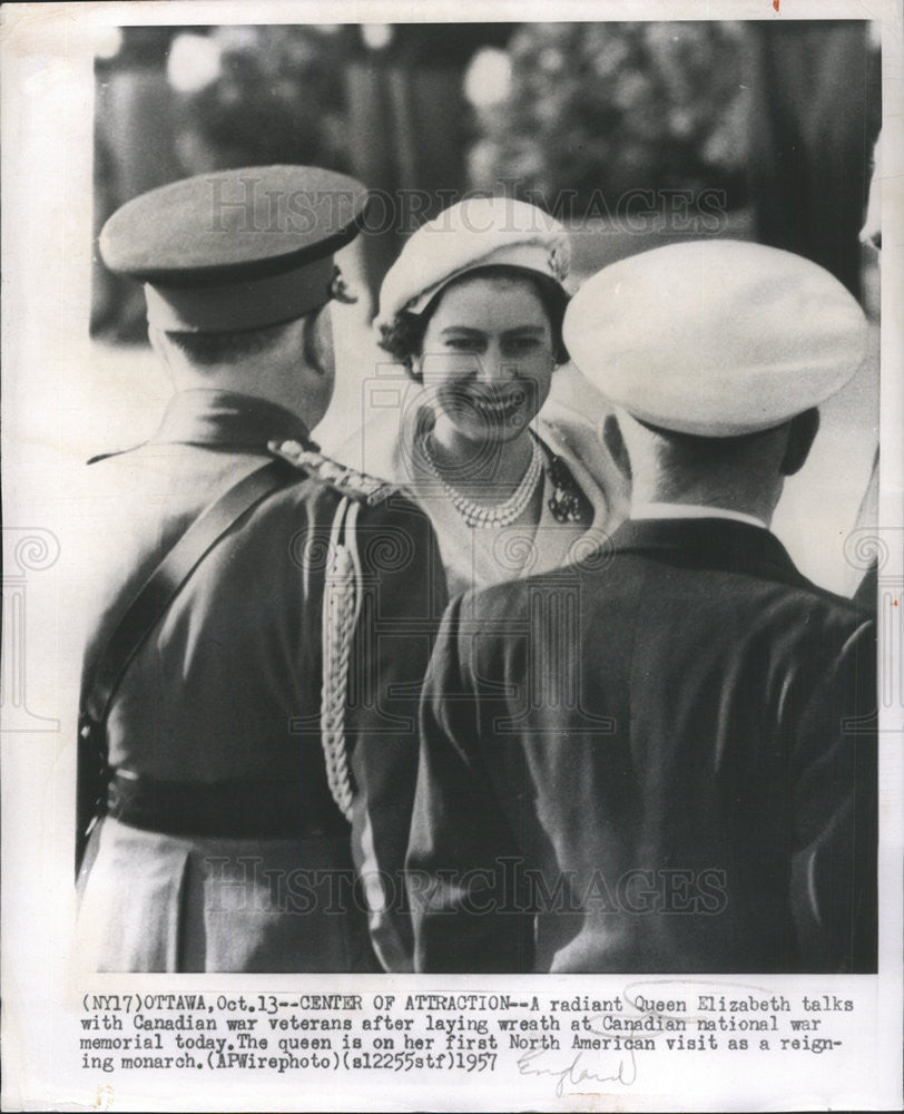 1957 Press Photo Queen Elizabeth England Royalty - Historic Images