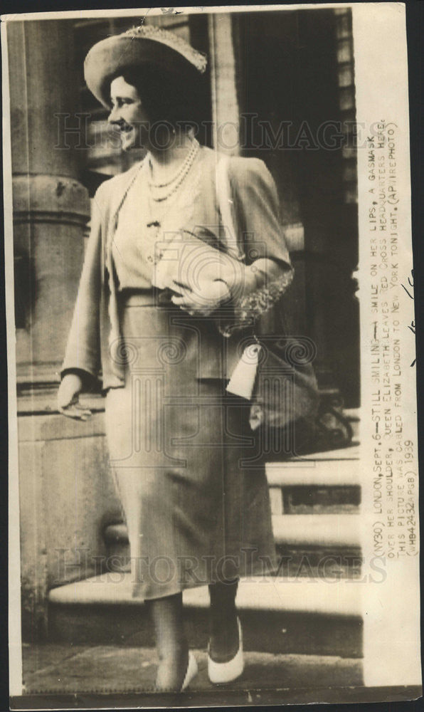 1939 Press Photo QUEEN ELIZABETH II RED CROSS HEADQUARTERS - Historic Images