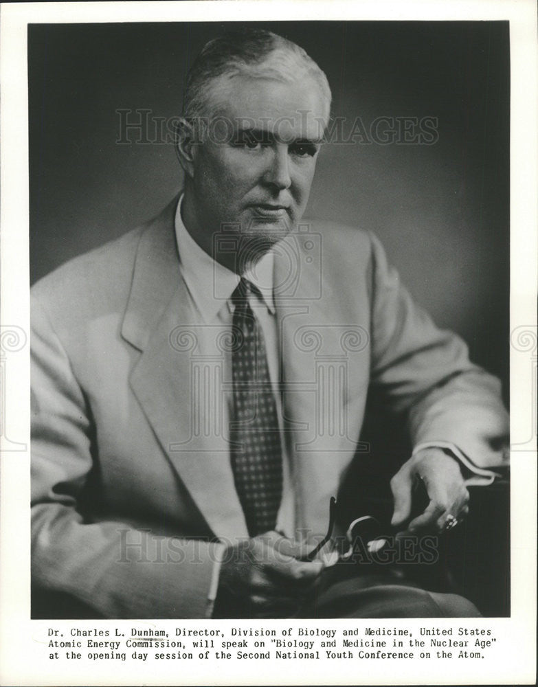 1960 Press Photo Dr Charles Dunham Speak On Biology And Medicine In Nuclear Age - Historic Images