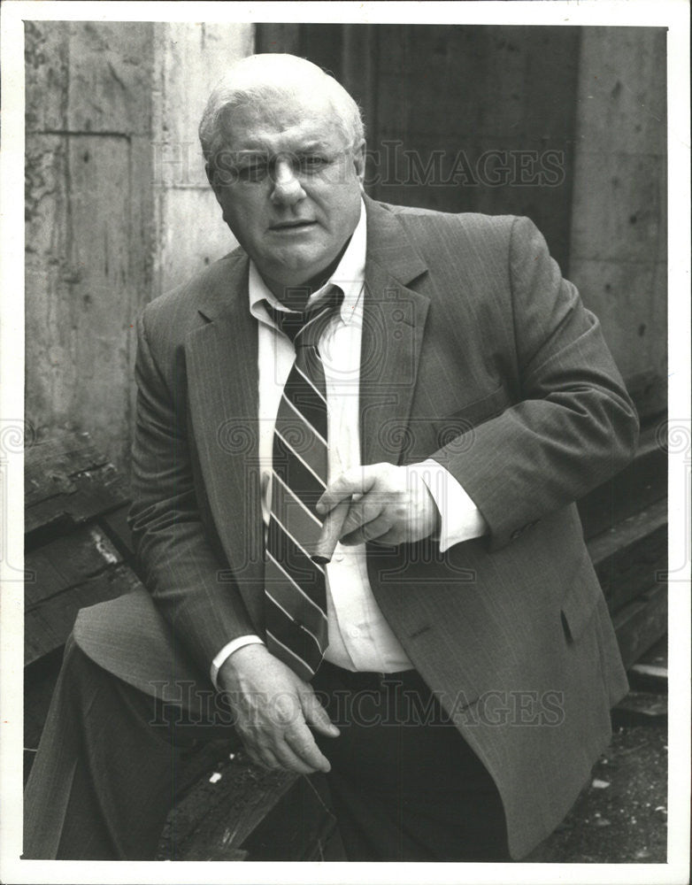 1988 Press Photo Charles Durning American Actor In Case Closed - Historic Images