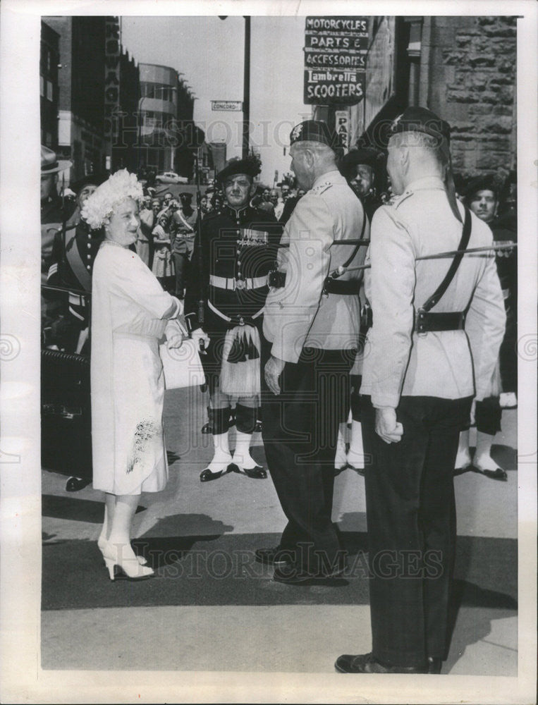 1962 Press Photo Queen Elizabeth - Historic Images