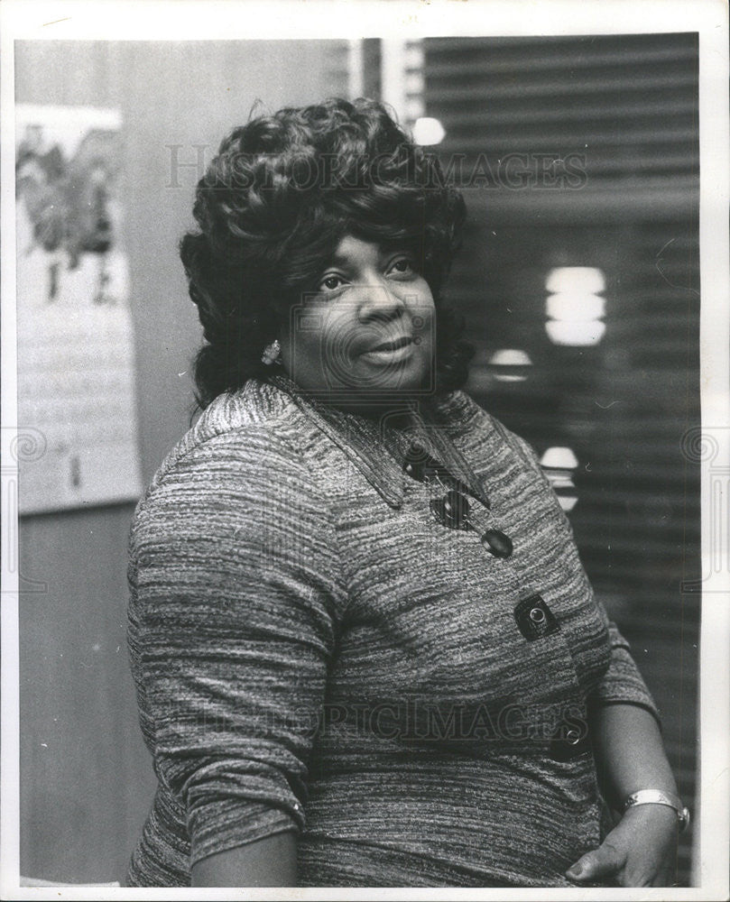 1974 Press Photo Lillian Bates Pres of Mental Health Empl. Union - Historic Images