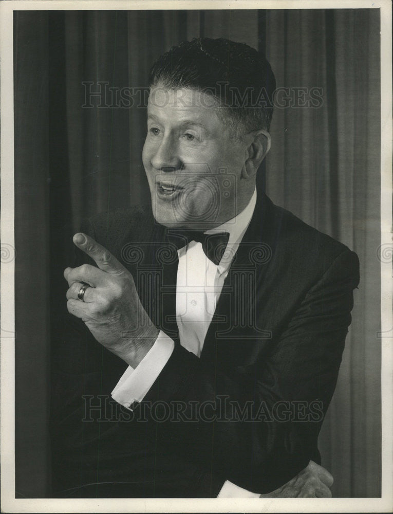 1964 Press Photo Rudy Vallee, singer - Historic Images