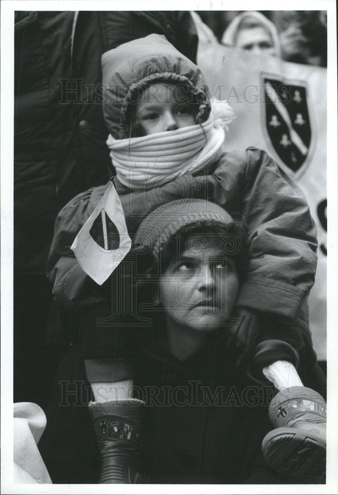 1994 Press Photo Emina Uzieanin, 5 years old Bosnian Refugee - Historic Images