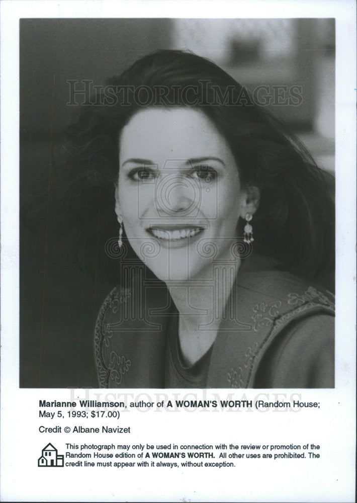 1993 Press Photo Marianne Williamson, Author of &#39;A Woman&#39;s Worth,&quot; Pacifist - Historic Images