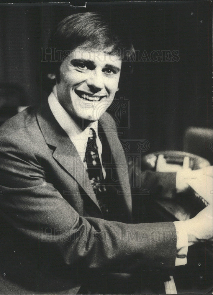 1975 Press Photo Iain Smith,actor - Historic Images