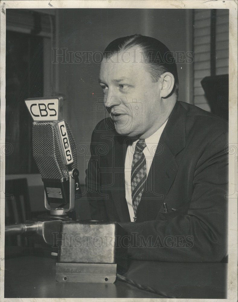 1947 Press Photo Joe Palmer turf writer for the New York Herald Tribune - Historic Images
