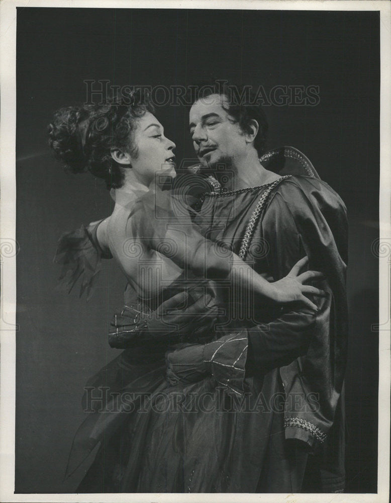 1956 Press Photo Maurice Evans and Lilli Palmer in &quot;The Taming of the Shrew&quot; - Historic Images