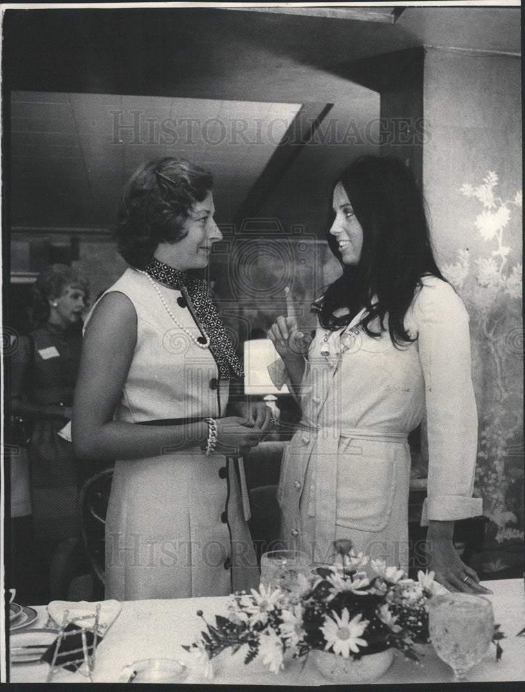 1974 Press Photo Fashion Luncheon - Historic Images