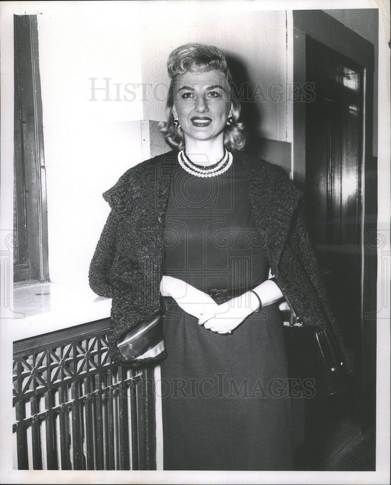 1961 Press Photo Paula Paige, Singer, Cheated By Wayne Muir, Bandleader - Historic Images