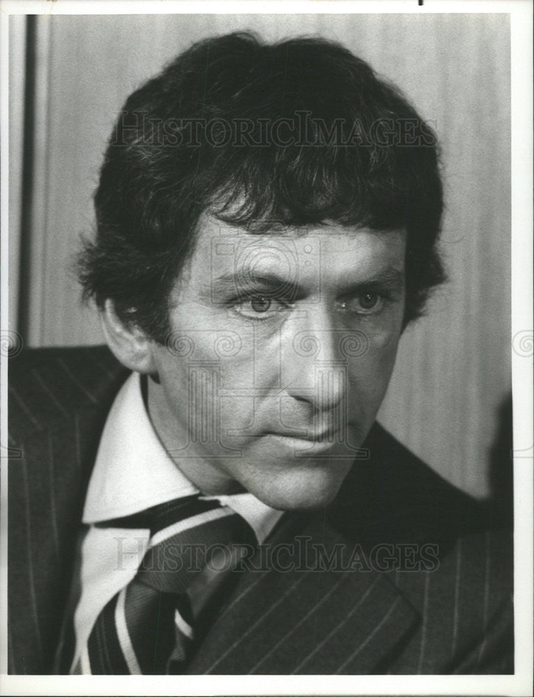 1974 Press Photo Barry Newman Petrocelli Series Actor - Historic Images