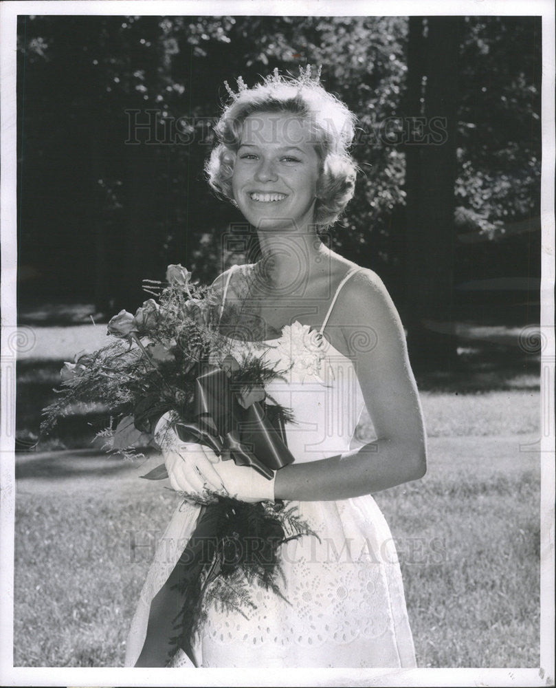 1960 Press Photo Mary Beth Newberry Queen - Historic Images