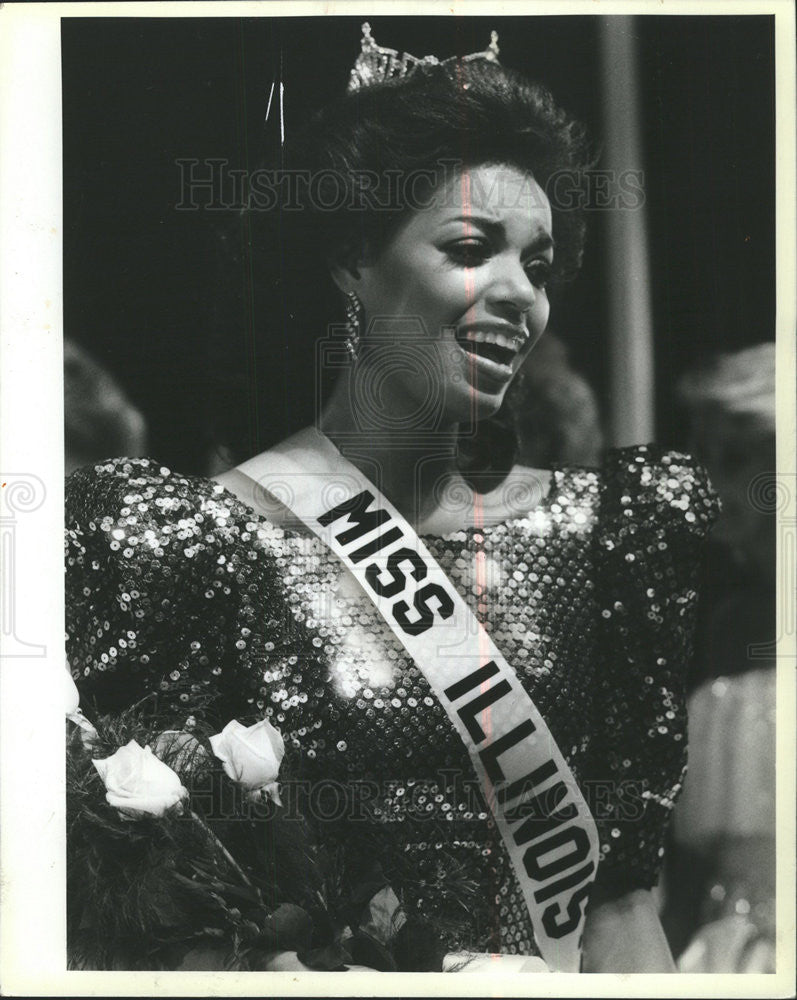 1984 Press Photo Ruth Booker Crowned Miss Illinois 40th Purple Heart Cruise - Historic Images