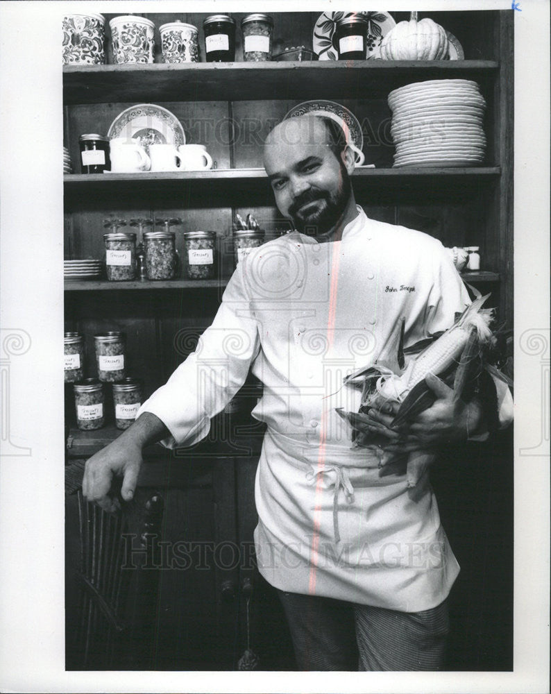 1989 Press Photo JOHN TERCZAK OWNER TERCZAK&#39;S RESTAURANT - Historic Images