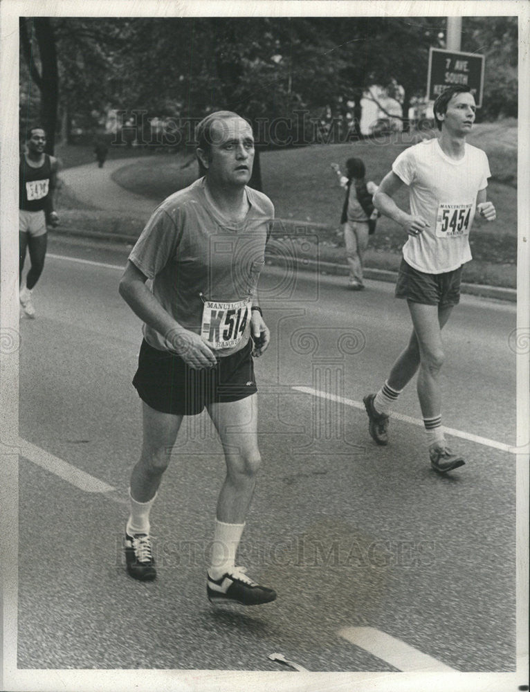 1980 Press Photo BOB NEWHART AMERICAN COMEDIAN ACTOR MARATHON - Historic Images