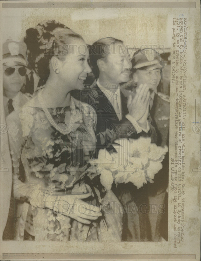 1967 Press Photo NGUYEN CAO KY SOUTH VIETNAMESE PREMIER WIFE SYDNEY - Historic Images