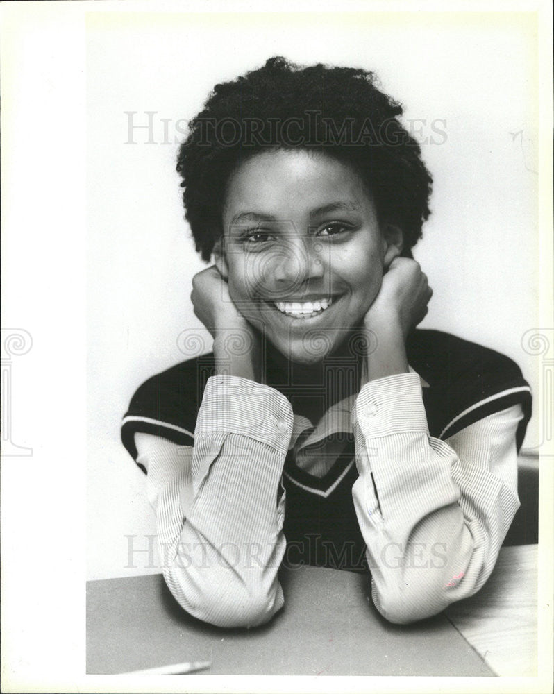 1986 Press Photo 8th Grader Khalid Collins Rehearses his Performance - Historic Images