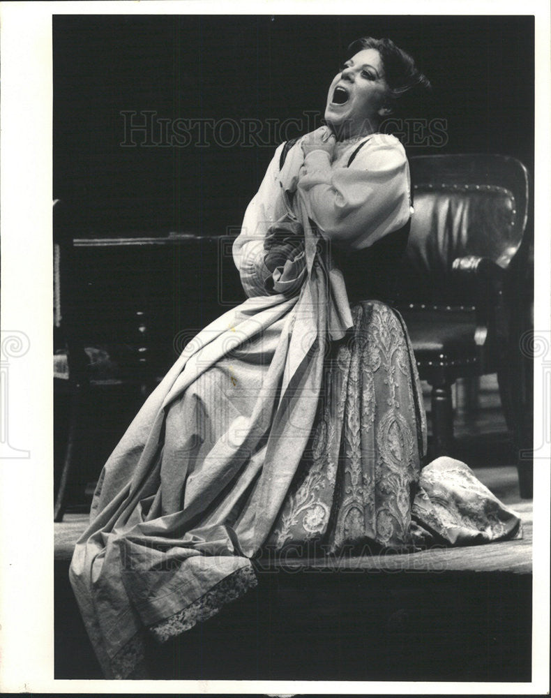 1986 Press Photo Ellen Shade playing Katya Kabanova - Historic Images