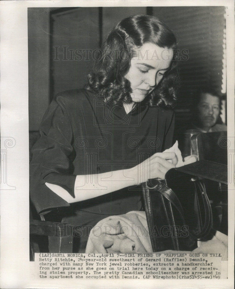 1949 Press Photo Betty Ritchie at trial of Gerard Dennis,thief - Historic Images