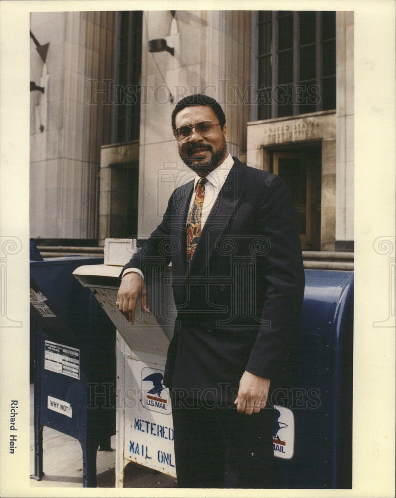 1994 Press Photo Ormer Rogers Jr.Chicago&#39;s new postmaster - Historic Images