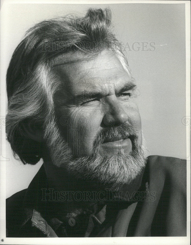 1981 Press Photo Kenny Rogers in &quot;Coward of the County&quot; - Historic Images