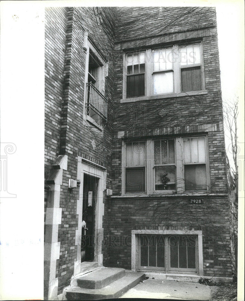 1988 Press Photo Mayor is Expected to Move out of this Apartment Building - Historic Images