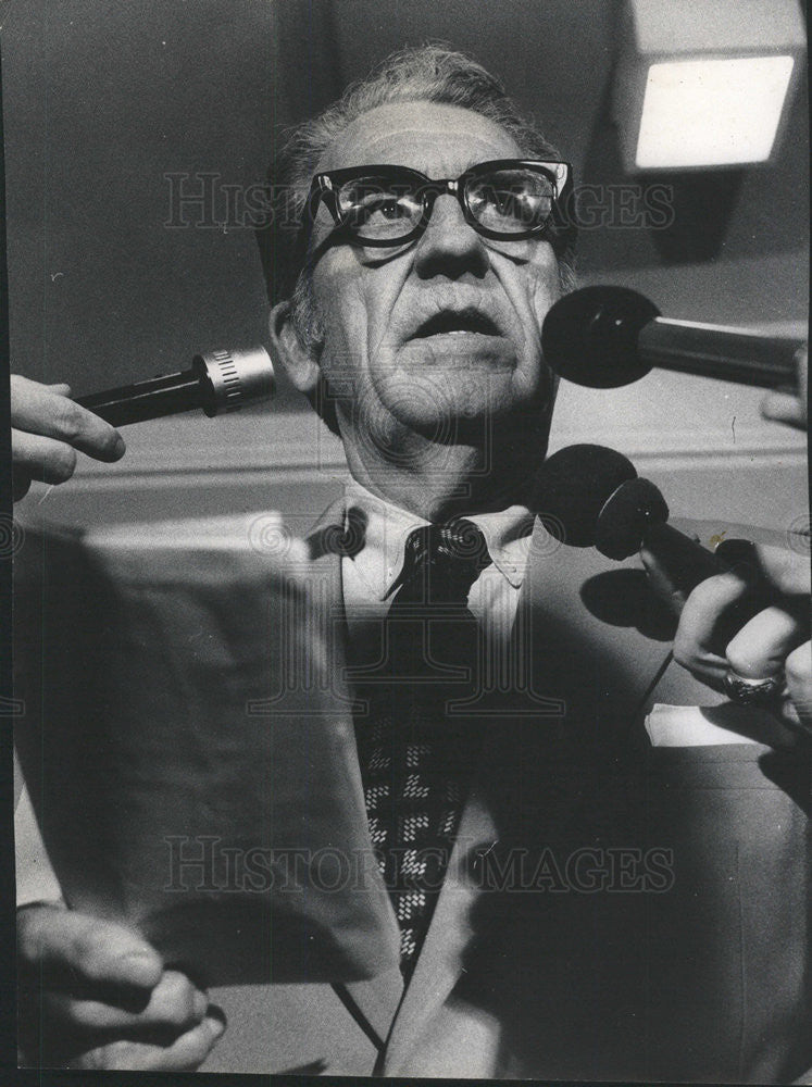 1974 Press Photo Supt. James F. Redmond - Historic Images