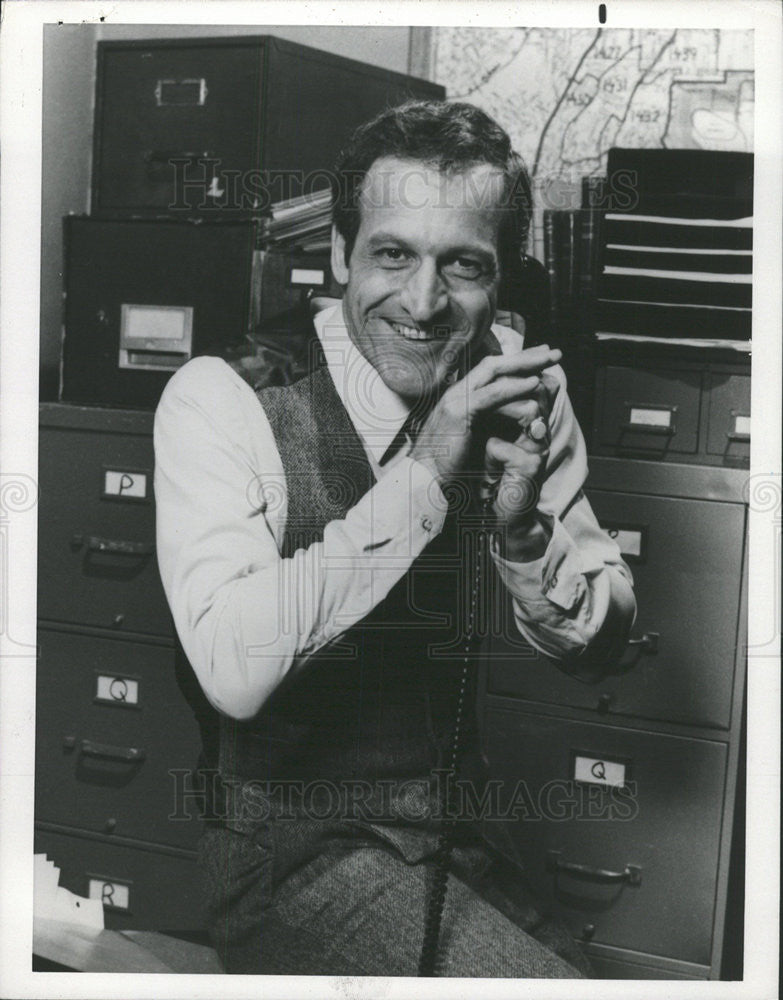 1982 Press Photo Daniel J Travanti American Film Actor Television Host Chicago - Historic Images