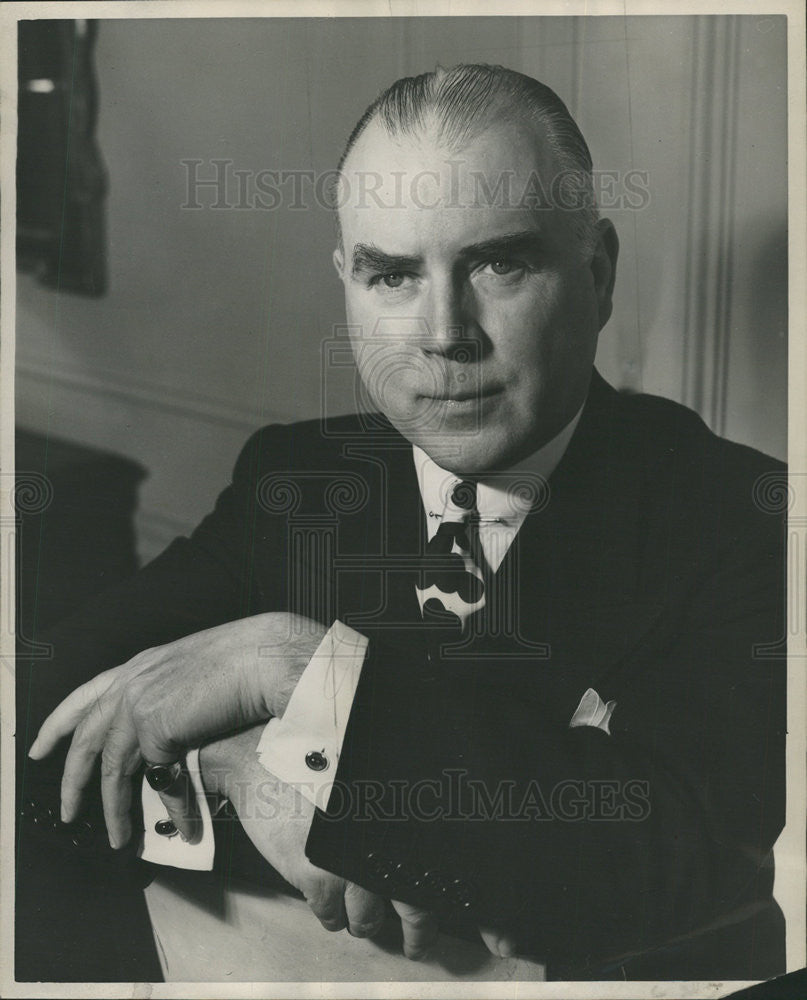 1946 Press Photo HENRY W. RODEN FOOD DRUG CONCERN EXECUTIVE STORY WRIT ...
