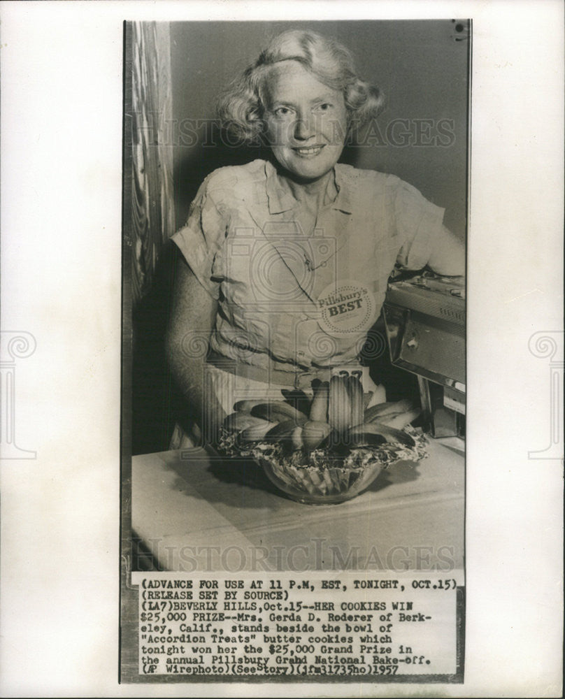 1957 Press Photo Mrs Gerda D Roderer,wins Pillsbury Grand Natl Bake-off - Historic Images