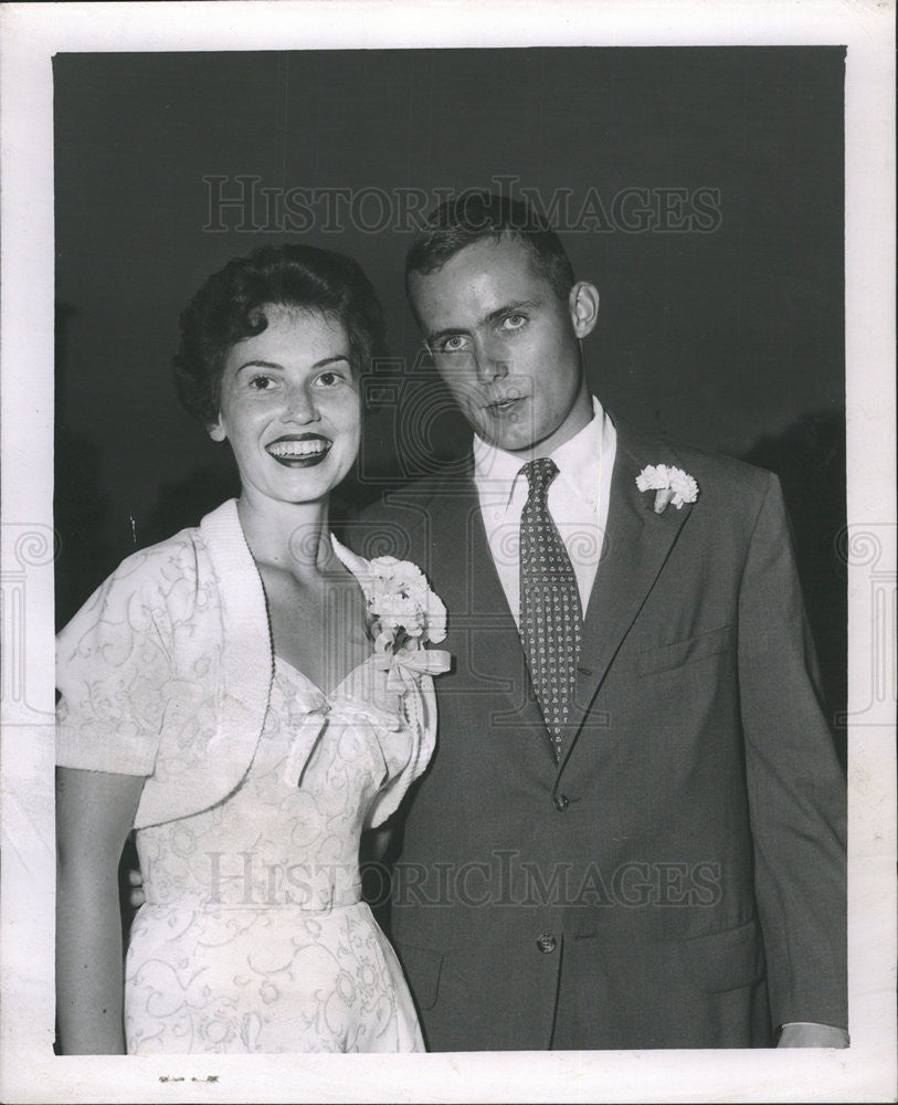 1954 Press Photo ROSS ROBBINS JANE MONROE HONEYMOON - Historic Images