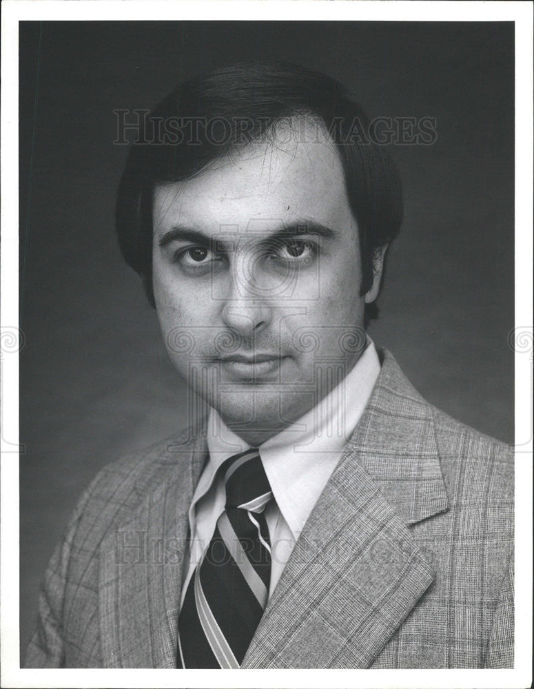 1982 Press Photo Stephen Silverstein Senior Vice President CFO Playboy Enterpris - Historic Images