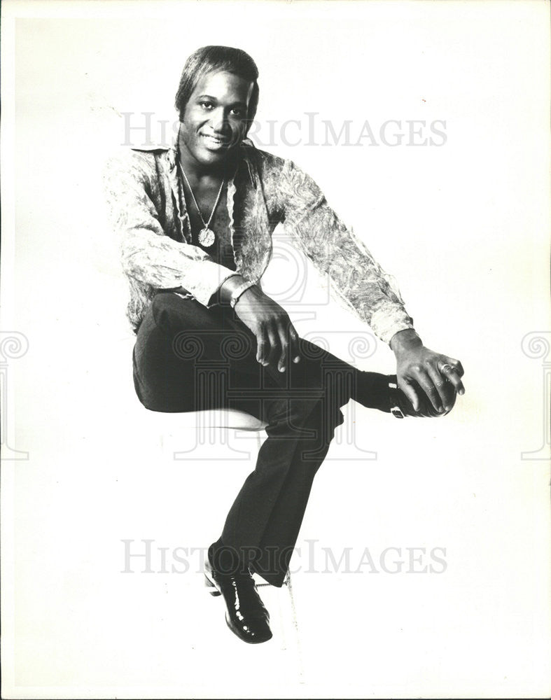 1975 Press Photo Lovelace Watkins Las Vegas Singer Performer Chicago Illinois - Historic Images