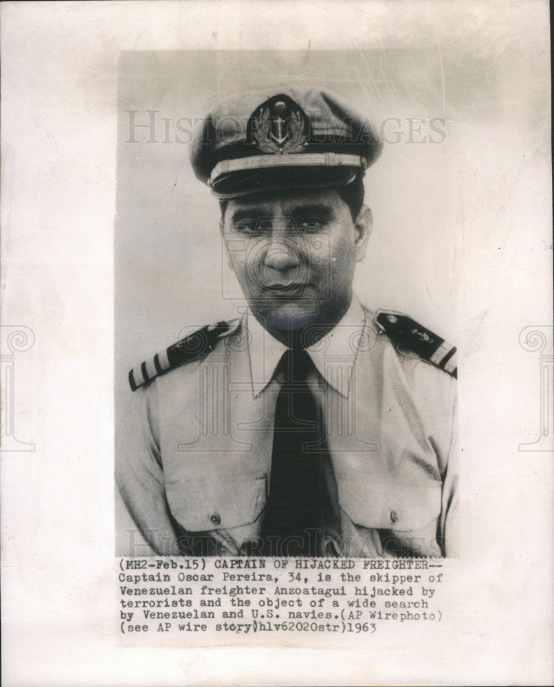 1963 Press Photo Captain Oscar Pereira - Historic Images