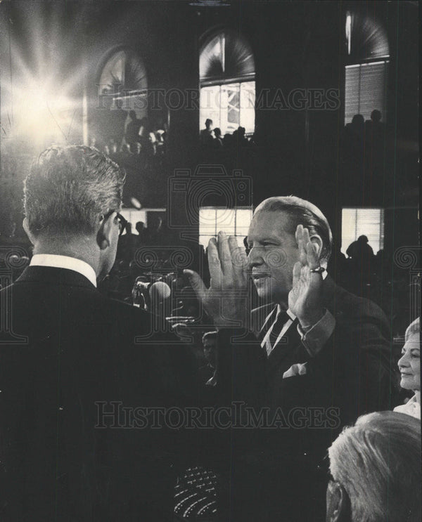 1968 Press Photo Judge Otto Kerner Swearing in as Illinois's 34 th Gov ...