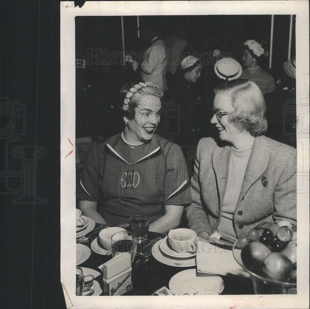 1953 Press Photo Mrs. Bryan Reid Jr Chicago Illinois Socialite - Historic Images