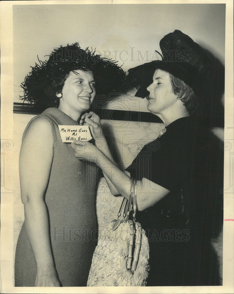 1965 Press Photo Pro-Willis Chicagoans Mrs. E. Glidewell and  Mrs. Rita Sheeban - Historic Images