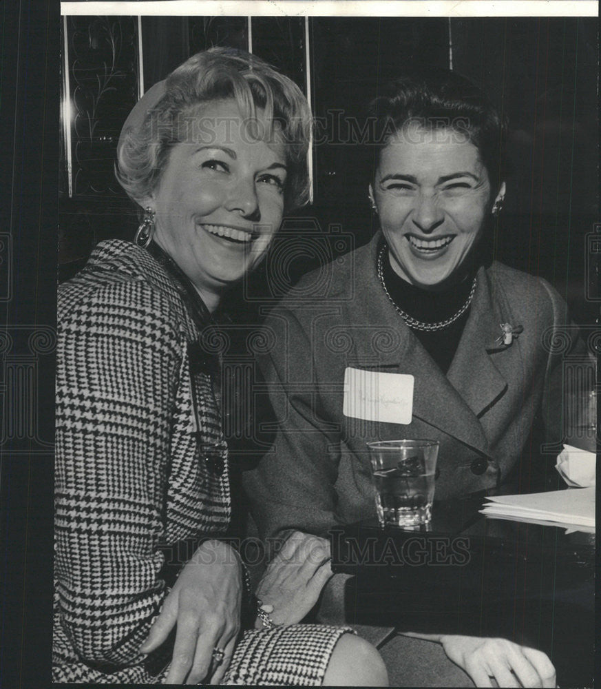 1966 Press Photo Mrs. Robert J. Regan - Historic Images