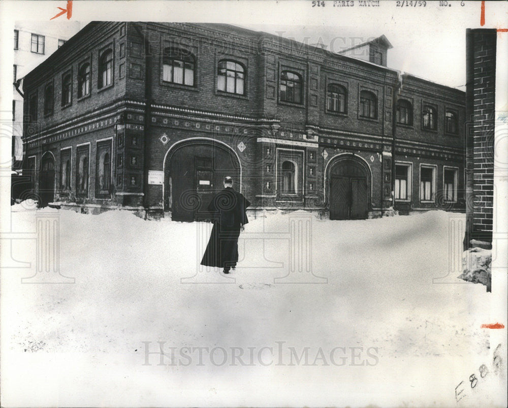 1959 Press Photo Father Louis F Dion French Embassy Building - Historic Images