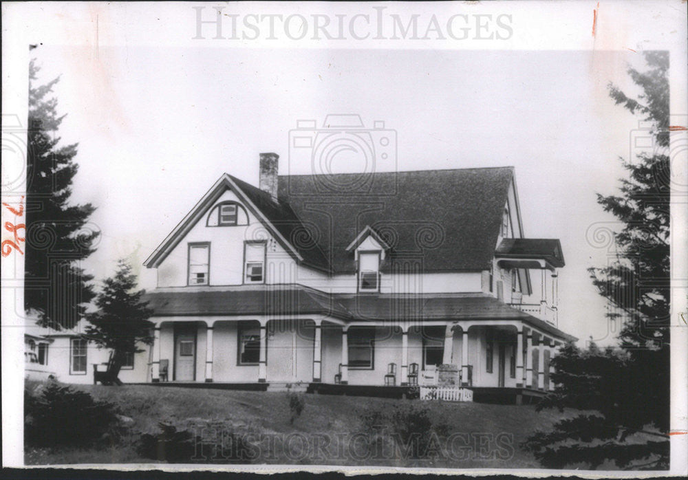 1954 Press Photo Dionne Quintuplets/Canada/Emilie Dionne Died At L&#39;Acceuil Gai - Historic Images