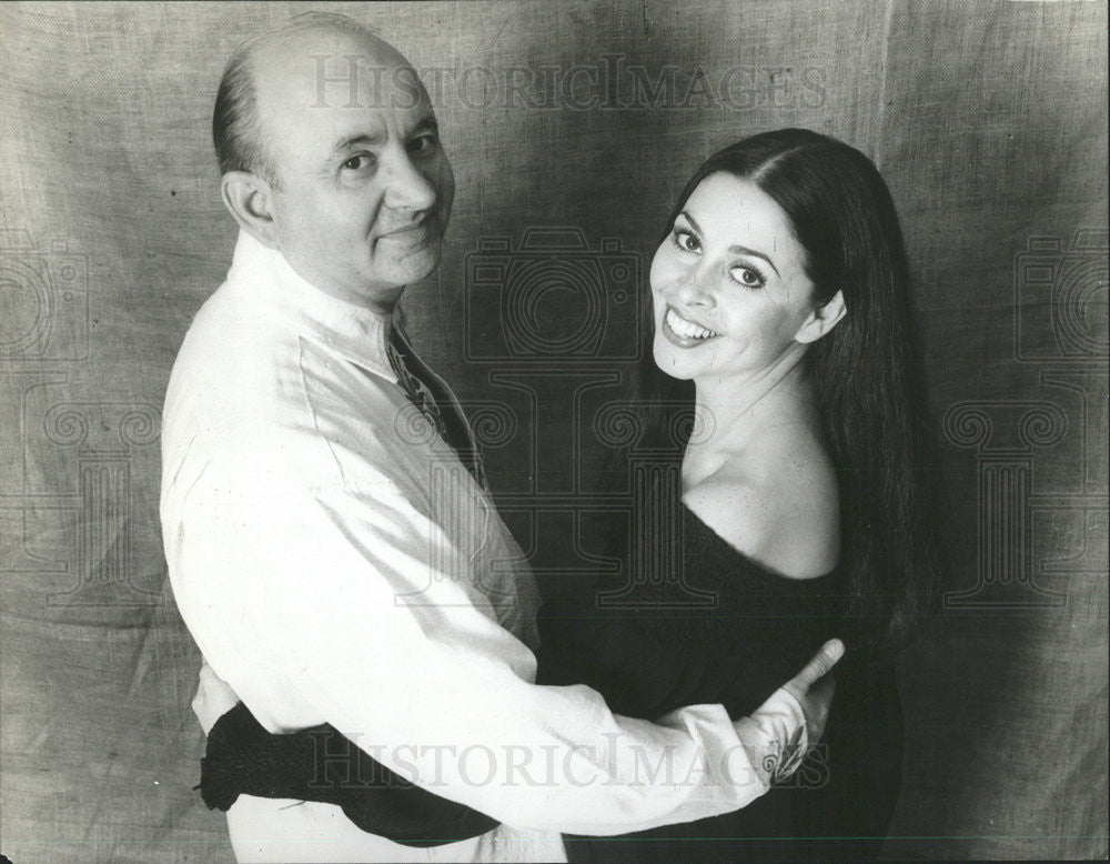 1975 Press Photo Singers Joseph Cathrine Malfitano - Historic Images