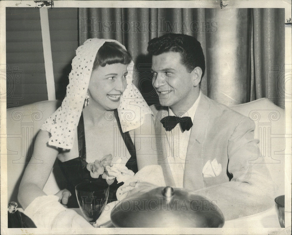 1950 Press Photo Jenny Lou Law Hal Hackett cast Lend An Ear - Historic Images