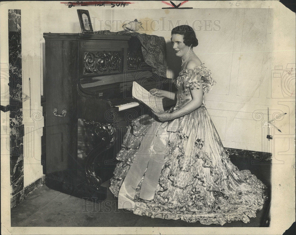 1937 Press Photo Viola Elfstorm Piano President Lincoln Ford Theatre - Historic Images