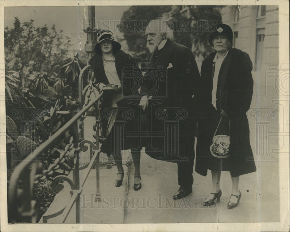 1929 Press Photo Sir Derwent Hall Cane - Historic Images